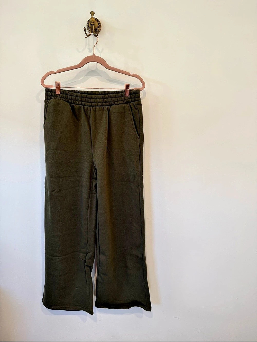 Zenana Wide Leg Pants in Green Size Large